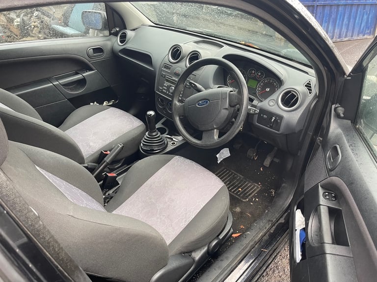 07 Ford Fiesta 2door 1.2 Petrol 5Speed Black BREAKING parts