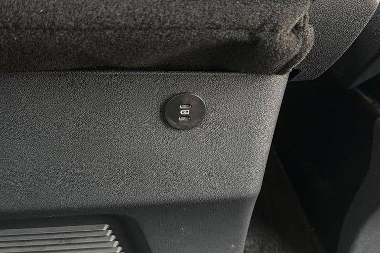 2025 Ford Tourneo Custom 2.5 PHEV 232ps H1 Zetec 8 seater Auto MPV PETROL/ELECTRIC Automatic