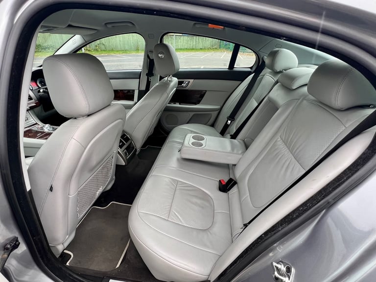 Jaguar, XF, Saloon, 2011, Other, 2993 (cc), 4 doors