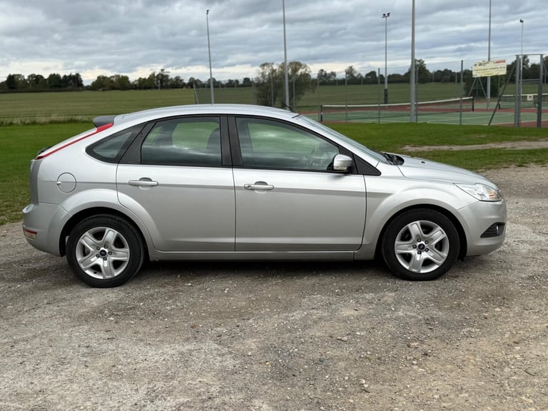 2009 Ford Focus 1.6 Style 5dr HATCHBACK Petrol Manual