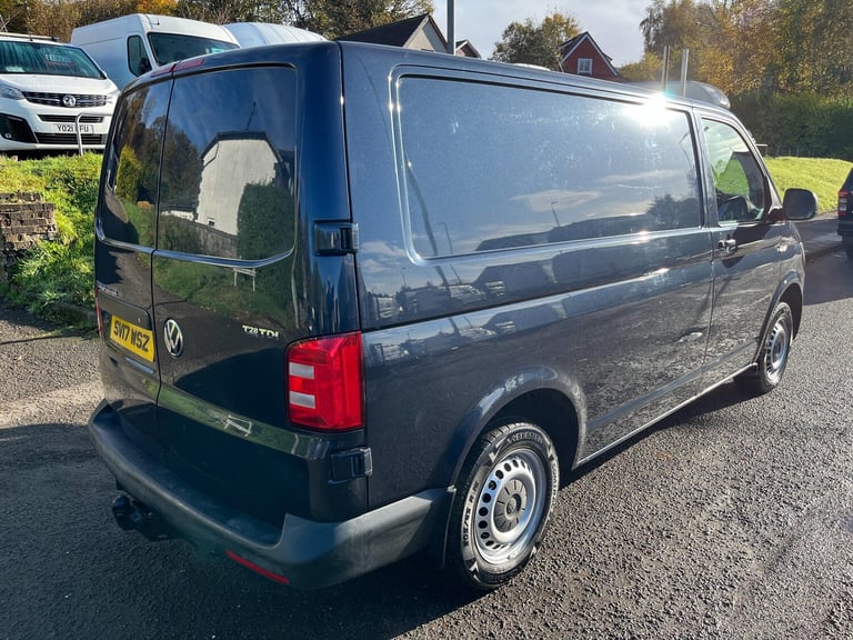 2017 Volkswagen Transporter 2.0 TDI T28 BlueMotion Tech Startline FWD SWB Euro 6 (s/s) 5dr PANEL ...