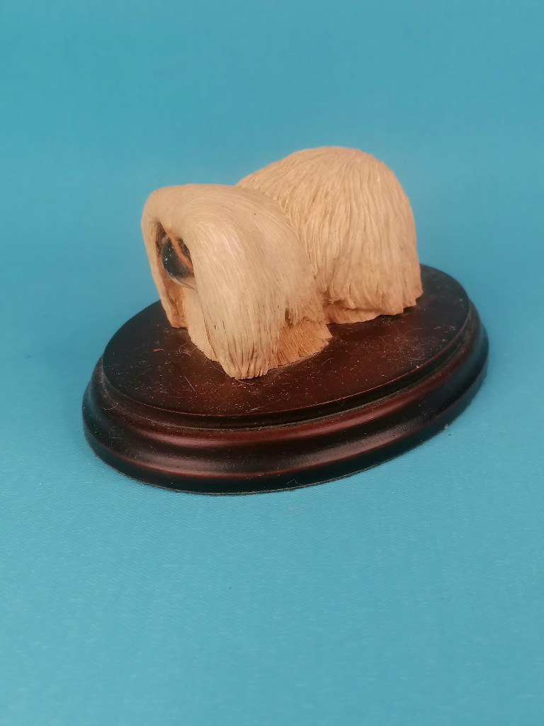 4,5inch Vintage Naturecraft Best Of Breed Pekingnese Figurine.