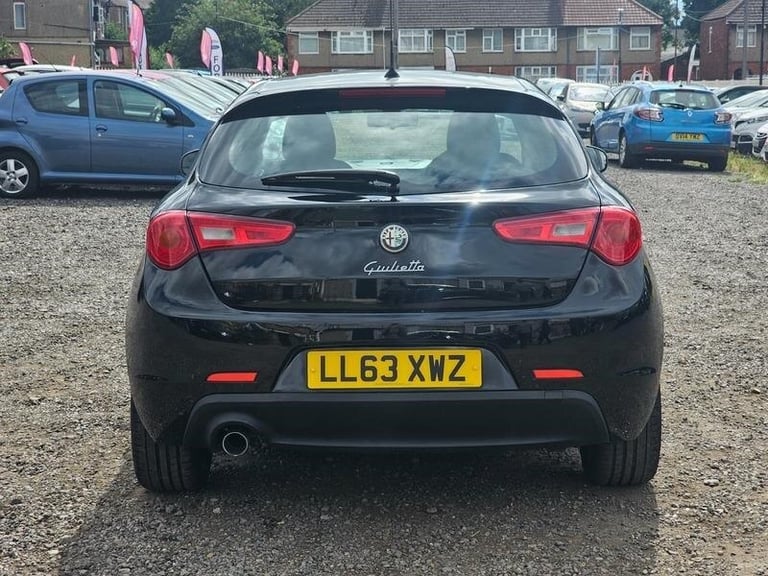 2013 Alfa Romeo Giulietta 1.6 JTDM-2 Collezione Euro 5 (s/s) 5dr HATCHBACK Diesel Manual