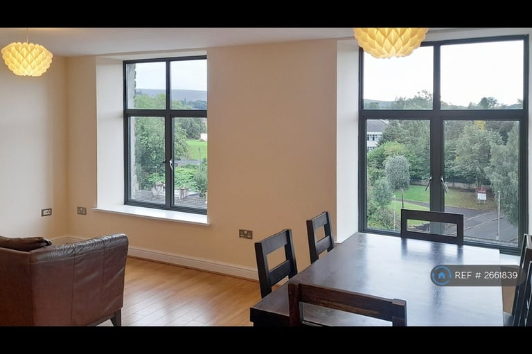 2 bedroom flat in Wren Nest Mill, Glossop, SK13 (2 bed) (#2661839)