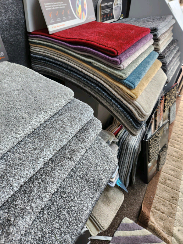 FLASH FLOORING SALE laminate, carpet and vinyl 