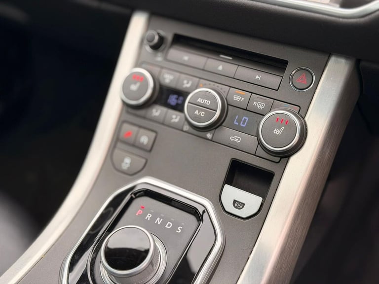 2015 Land Rover Range Rover Evoque 2.2 SD4 Pure 5dr Auto [9] [Tech Pack] ESTATE Diesel Automatic