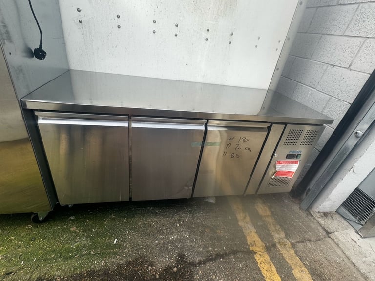 Commercial fridge bench counter cafe undercounter fridge 