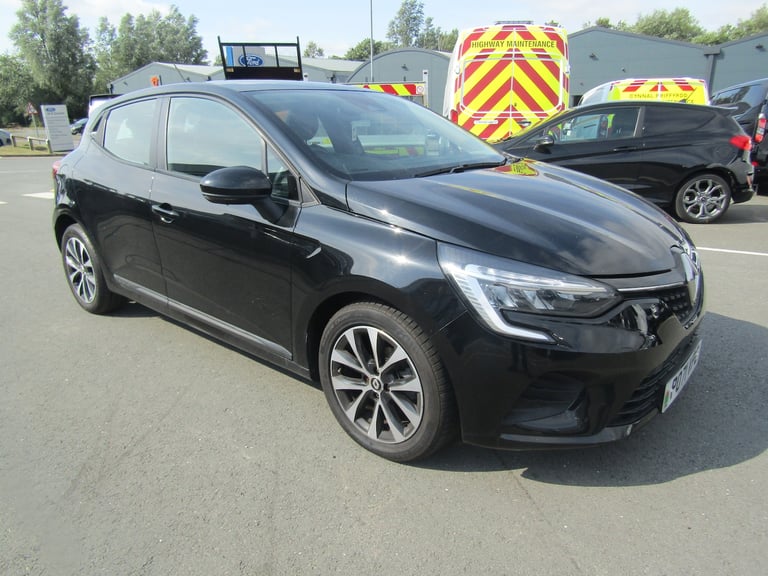 2021 Renault Clio 1.0 TCe 90 Iconic 5dr - Low Miles - Great Value! REDUCED!! Hatchback Petrol Manual