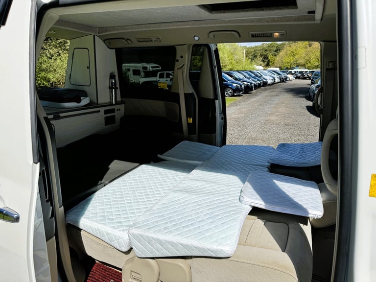 TOYOTA ALPHARD 2005 2.4 PETROL AUTO CAMPER VAN POP TOP ROOF REAR CONVERSION
