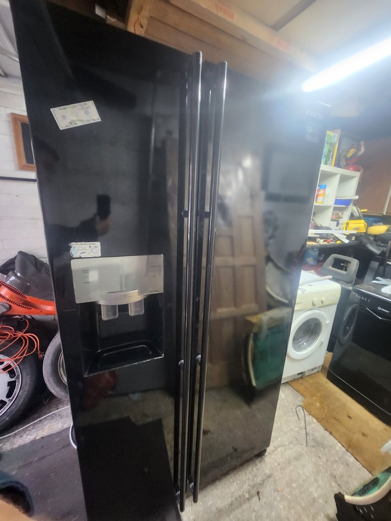 Samsung side by side fridge freezer