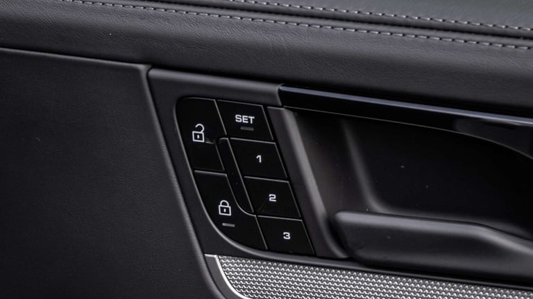  Porsche Cayenne Cayenne E-Hybrid (2026) Estate Plug-In Hy Automatic