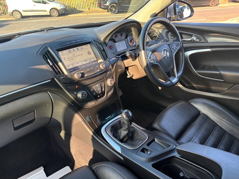 2016 Vauxhall Insignia 1.6 CDTi SRi Nav 5dr [Start Stop] HATCHBACK DIESEL Manual