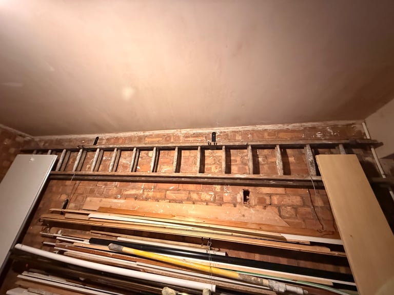 Double Wooden Ladder 2x15 rungs 