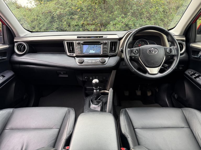 Toyota RAV4 2.0 D-4D Invincible 4WD 5dr DIESEL MANUAL 2014/64