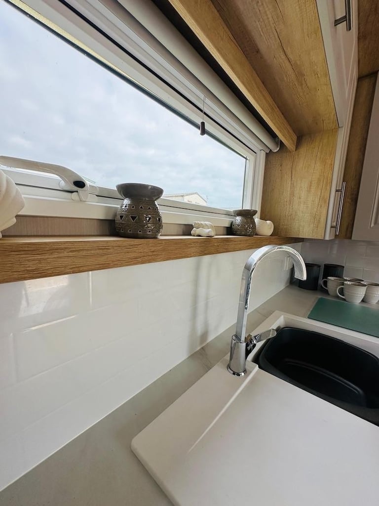 The Bordeaux in Sandown  - Lodge / Caravan 