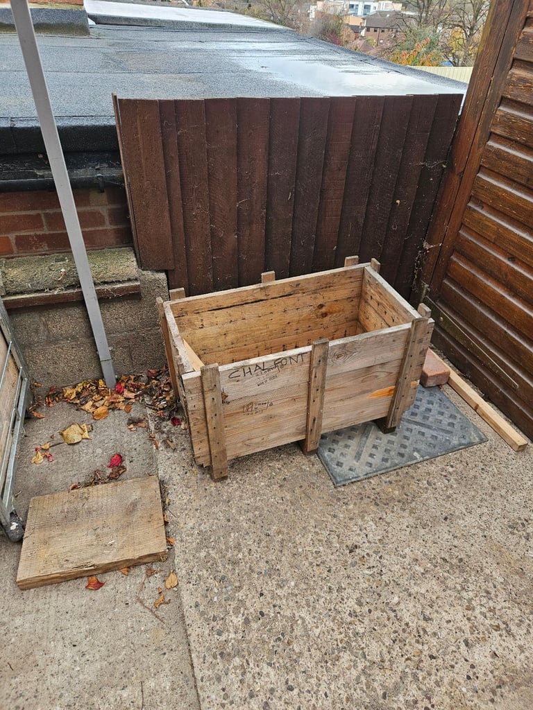 Wooden crate