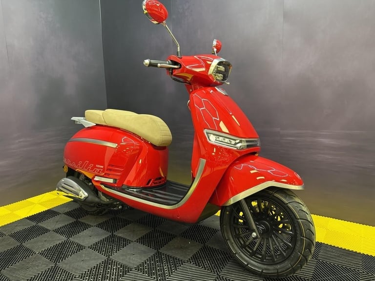 Keeway Versilia 125cc Learner Legal Classic Style Scooter