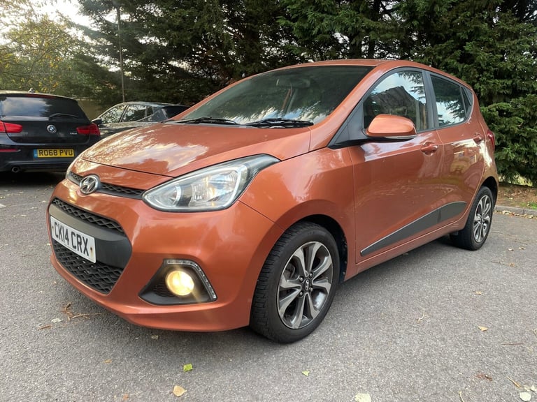 Nice Looking Car Choice of AIR-CONDITIONING REAR PARKING SENSORS 