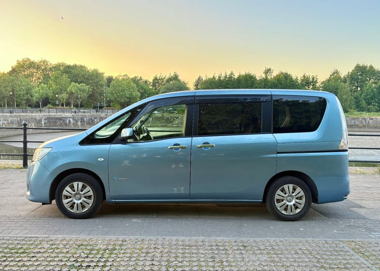 Nissan, Serena Highway Star, 2000 (cc), 8-seated