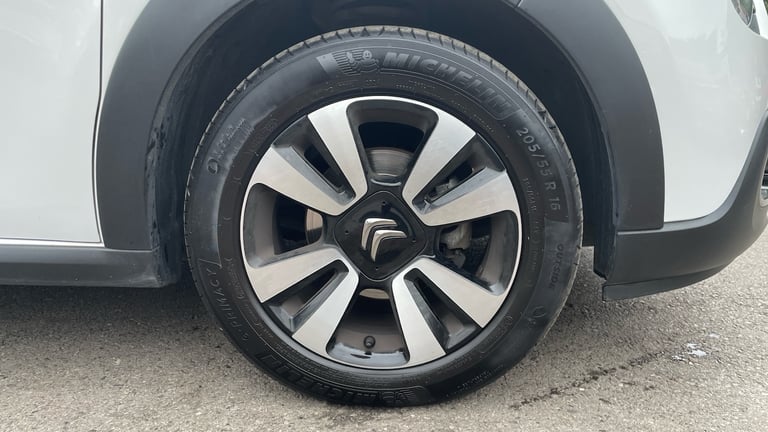 2024 Citroen C3 1.2 PureTech PLUS Hatchback 5dr Petrol EAT6 Euro 6 (s/s) (110 ps) Hatchback Petro...