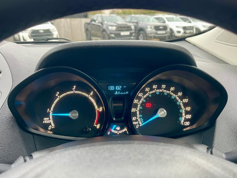 Ford Transit Courier 1.6 TDCI 95 TREND