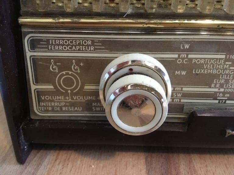 Vintage Philips Valve Radio