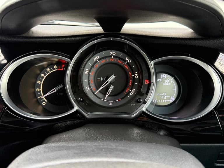 2015 DS Automobiles DS 3 1.2 PureTech DStyle Euro 6 (s/s) 3dr HATCHBACK Petrol Manual