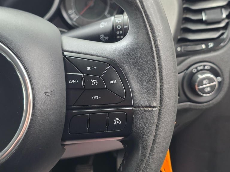 2016 Fiat 500X 1.6 MultiJetII Cross Euro 6 (s/s) 5dr HATCHBACK Diesel Manual