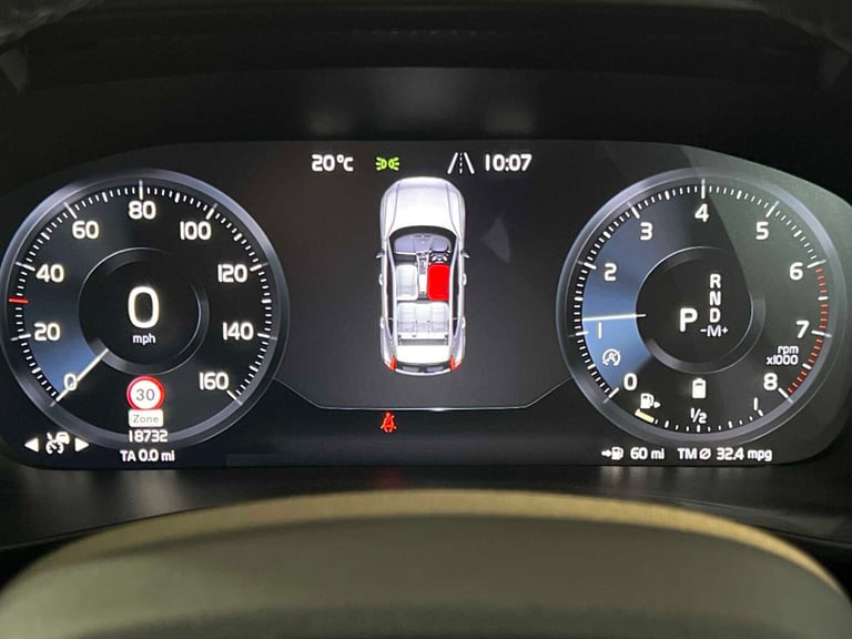  Volvo XC40 2.0 B4P R DESIGN Pro 5dr Auto [7 speed] Estate Petrol Automatic