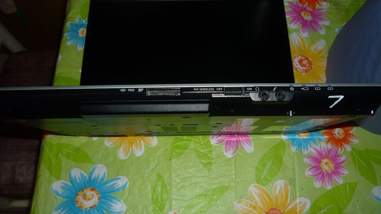 FUJITSU Lifebook S752 14" i5 8GB 128GB SSD Laptop, Opened to offers.