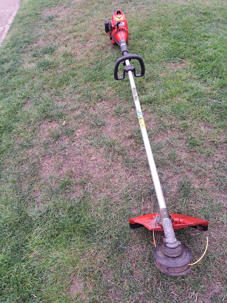Oleo-Mac industrial petrol strimmer 