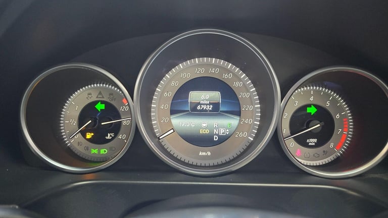  Mercedes-Benz E-Class 3.5 AUTO AMG LINE E350 AVANTGARDE Petrol Automatic