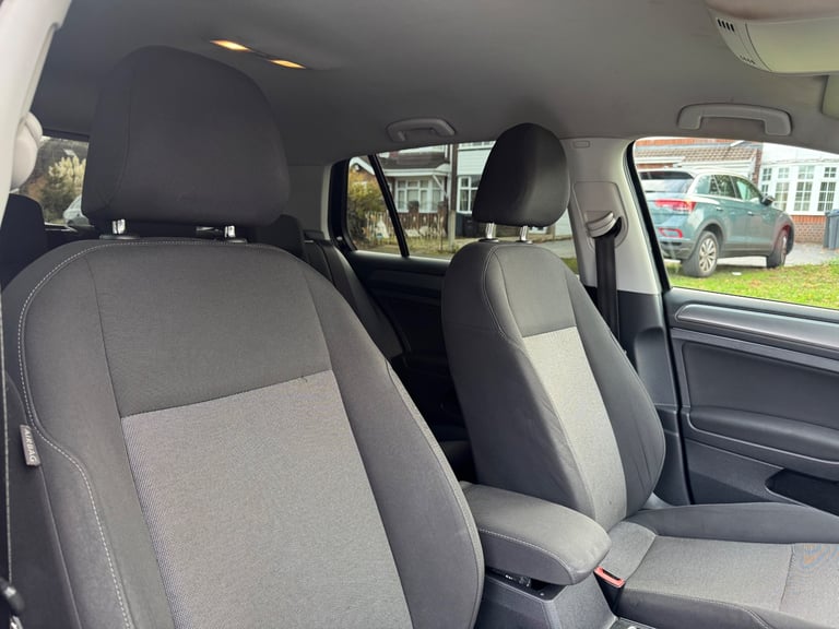 Volkswagen, GOLF, Hatchback, 2014, Manual, 1598 (cc), 5 doors