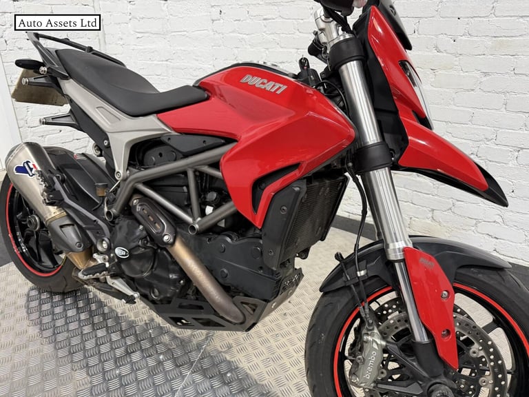 2014 Ducati Hyperstrada 821 821 Naked Petrol Manual Euro 3 (104 ps) Naked Petrol Manual