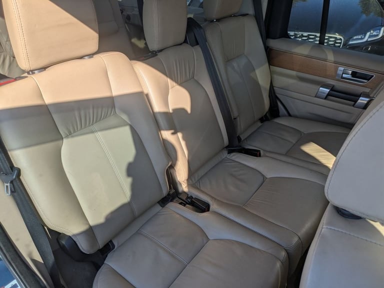 2012 62 LAND ROVER DISCOVERY 4 3.0 SD V6 HSE SUV 5DR DIESEL AUTO 4WD EURO 5 (255