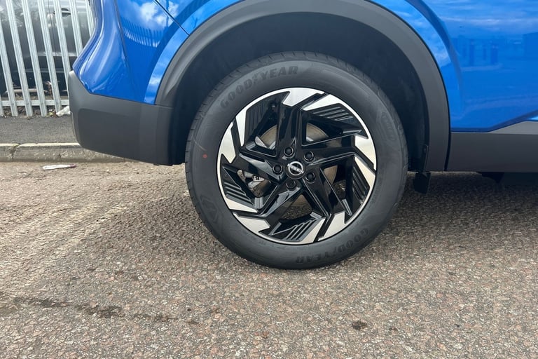 2025 Nissan Qashqai 1.5 E-Power Acenta Premium 5dr Auto Hatchback Hybrid Automatic
