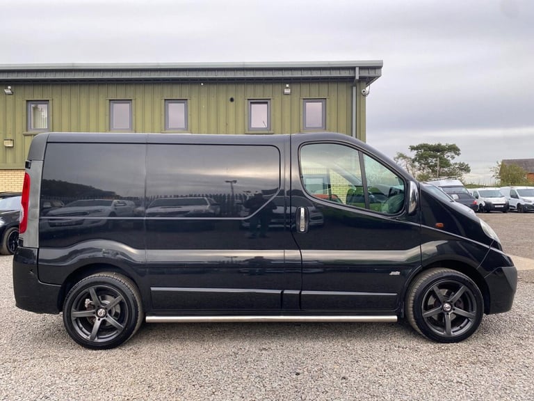 2010 Vauxhall Vivaro 2.0 CDTi Sportive FWD L1 4dr PANEL VAN Diesel Manual