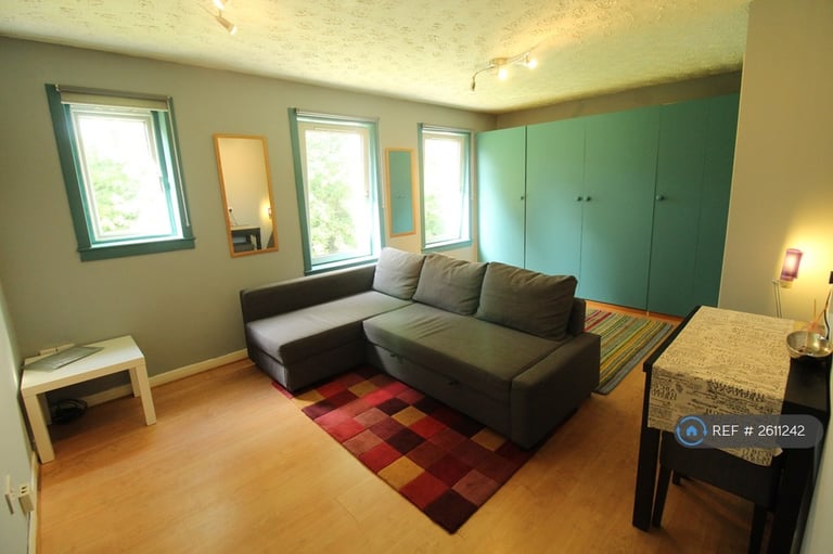 Studio flat in Bridge Of Don, Aberdeen, AB22 (#2611242)