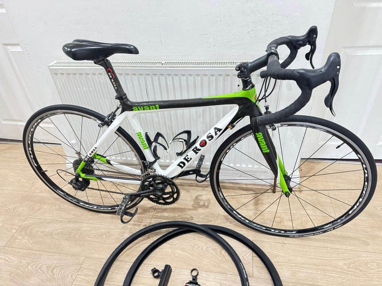 Full carbon De Rosa avant bike in very good condition all fully working 