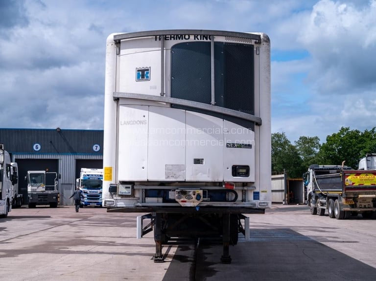 GRAY & ADAMS TWIN EVAP FRIDGE TRAILER