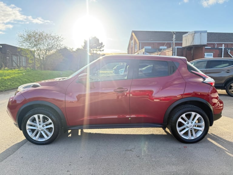2017 Nissan Juke 1.2 DiG-T N-Connecta 5dr HATCHBACK Petrol Manual