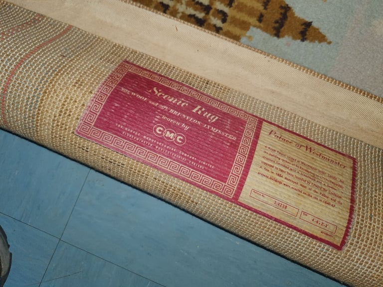 6ft Houses Of Parliament Wool Rug , Good Condition, Hardly Used, Clean, Very Collectable