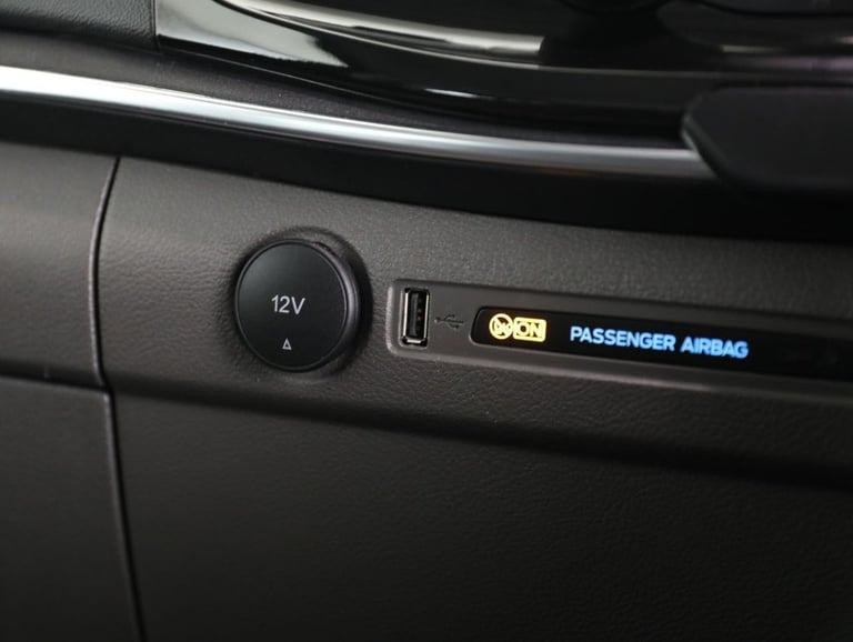 2022 Ford Tourneo Custom 2.0 320 EcoBlue Titanium Minibus Double Cab 5dr Diesel Auto L2 Euro 6 (s...