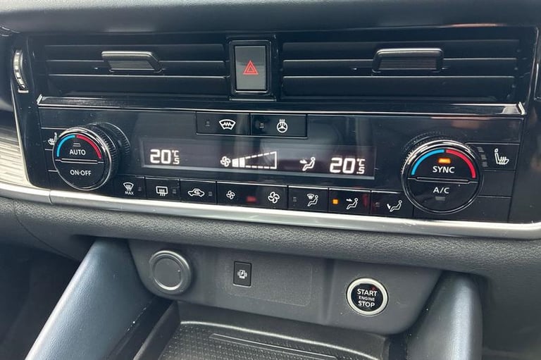 2021 Nissan Qashqai 1.3 DiG-T MH 158 Tekna 5dr Xtronic Hatchback Petrol Manual