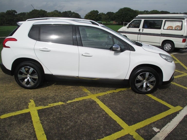 Peugeot 2008 BLUE HDI ALLURE