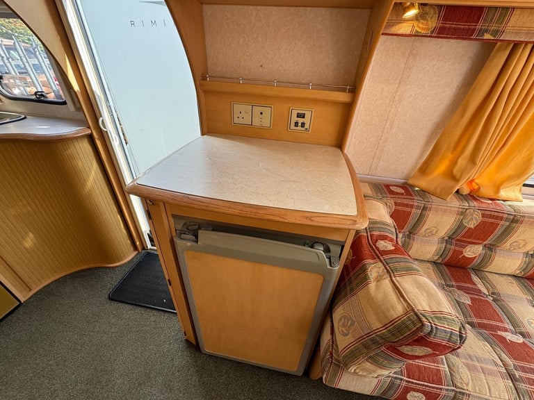 ⭐️ 2004 BAILEY PAGEANT MAJESTIC ⭐️ 2 BERTH TOURING CARAVAN ⭐️