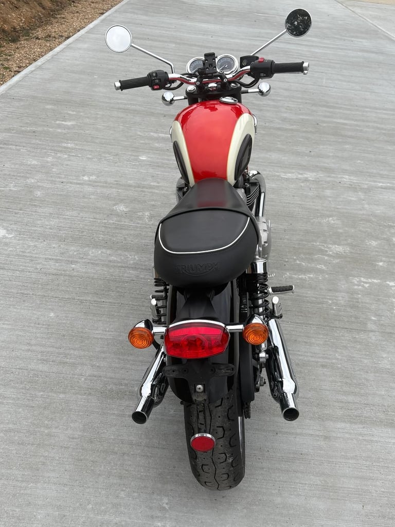 Triumph T100 Bonneville 900cc Bonne T 100