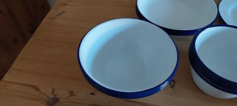 Enamal dishes set of 4 