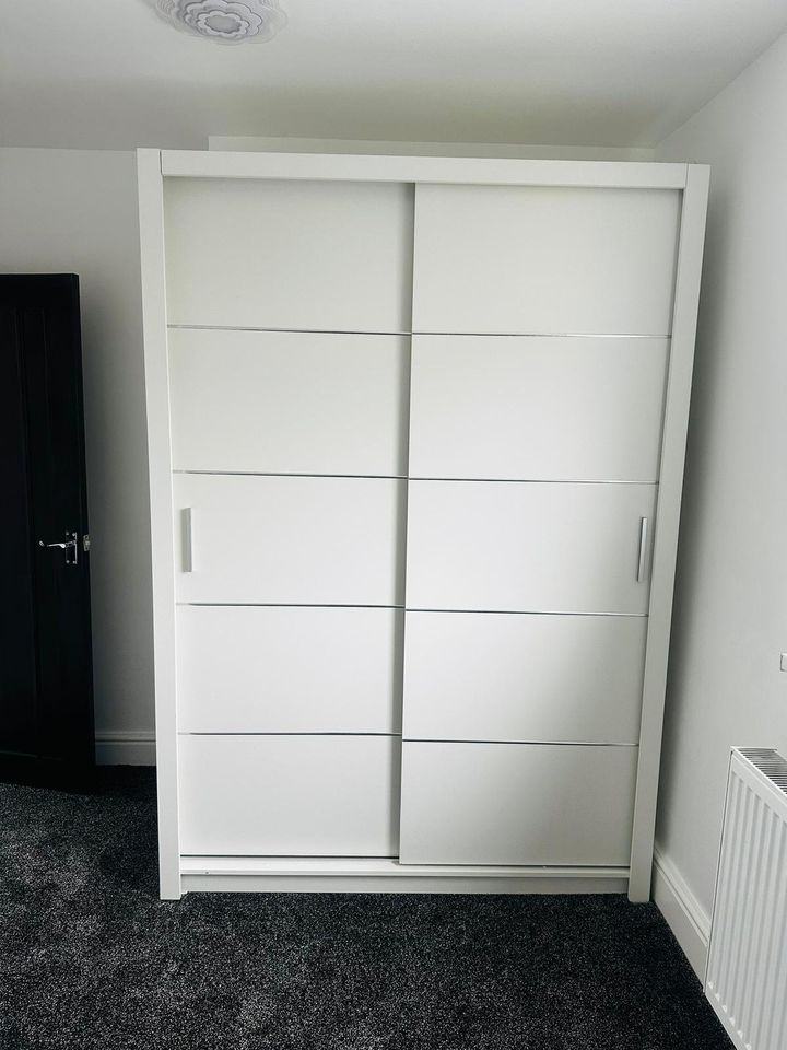 Sliding door wardrobe 150cm in size brand new available 2 door wardrobe