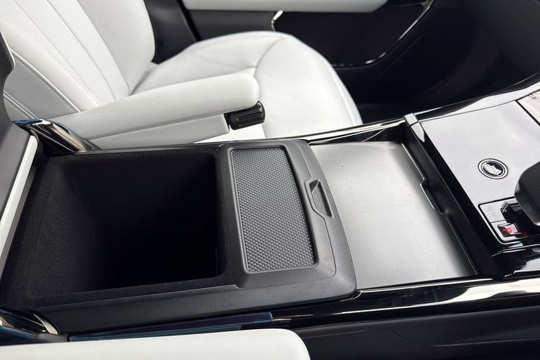 2025 Land Rover Range Rover Sport 3.0 D300 MHEV SE Auto 4WD Euro 6 (s/s) 5dr SUV Diesel Automatic